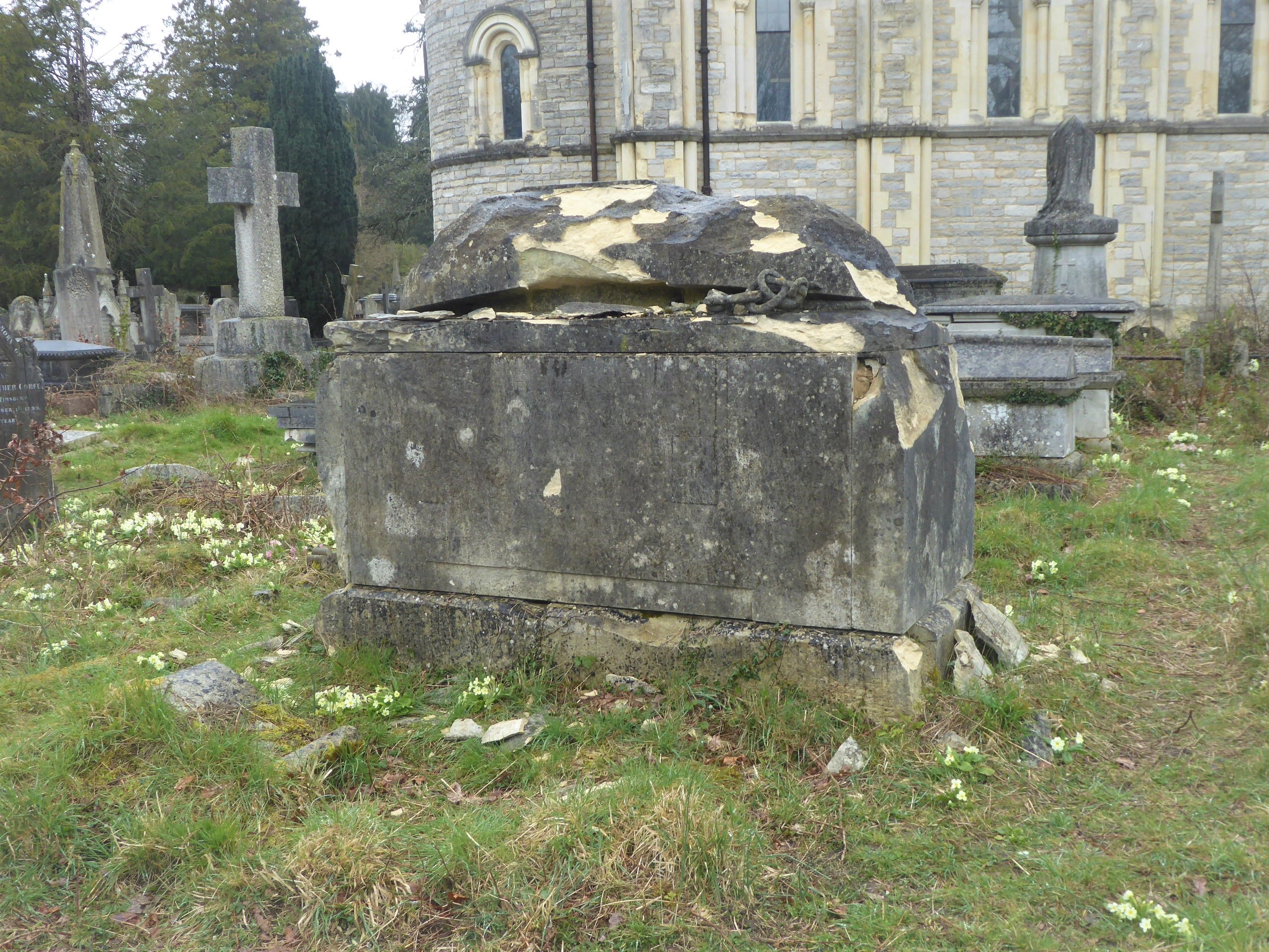 An upside down boat grave for Captain George Smith R.N. in Southampton cemetery.